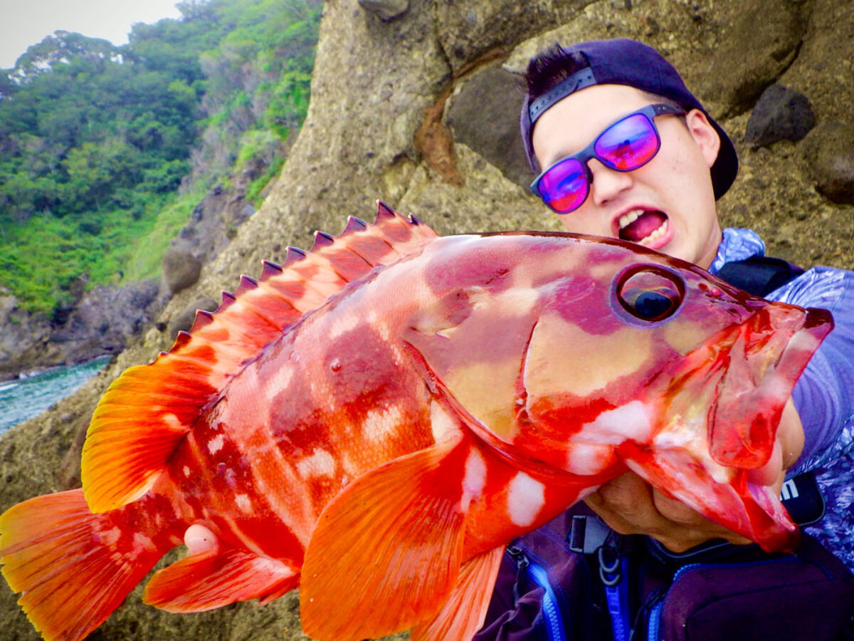 携行性抜群！BRIST VENDAVAL10.1Mで地磯に突撃！ - Fishman