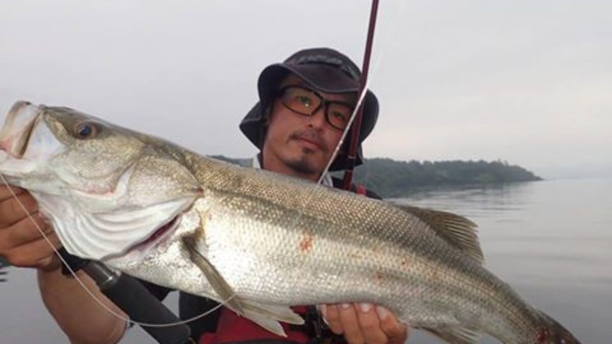 今回はBeams76LとRIPLOUT78MLを持って穏やかな海へ。 - Fishman