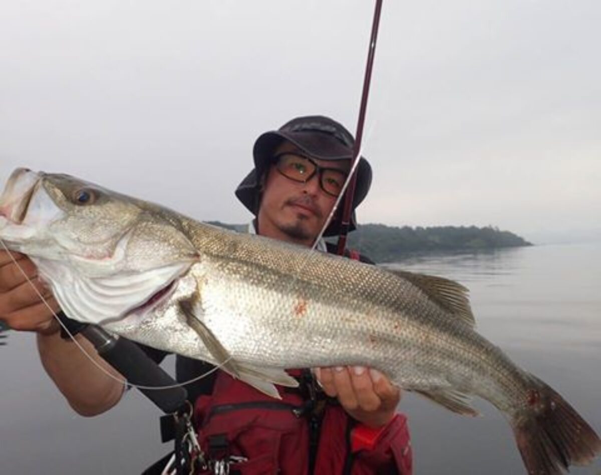 今回はBeams76LとRIPLOUT78MLを持って穏やかな海へ。 - Fishman