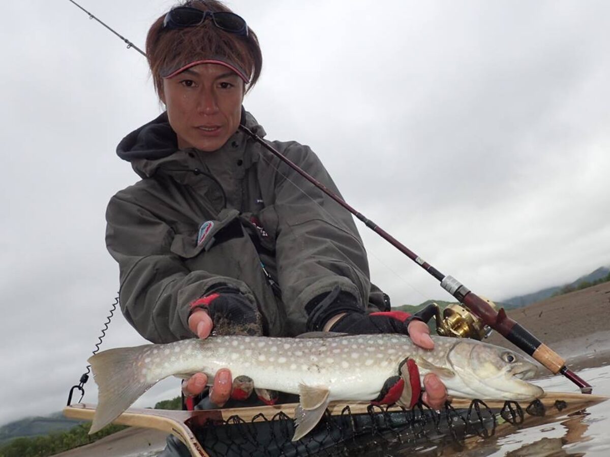 湖や本流トラウト/イトウ/シーバスに 未使用ABU Cardinal 155 湖や本流トラウト/イトウ/シーバスに 未使用ABU Cardinal 155