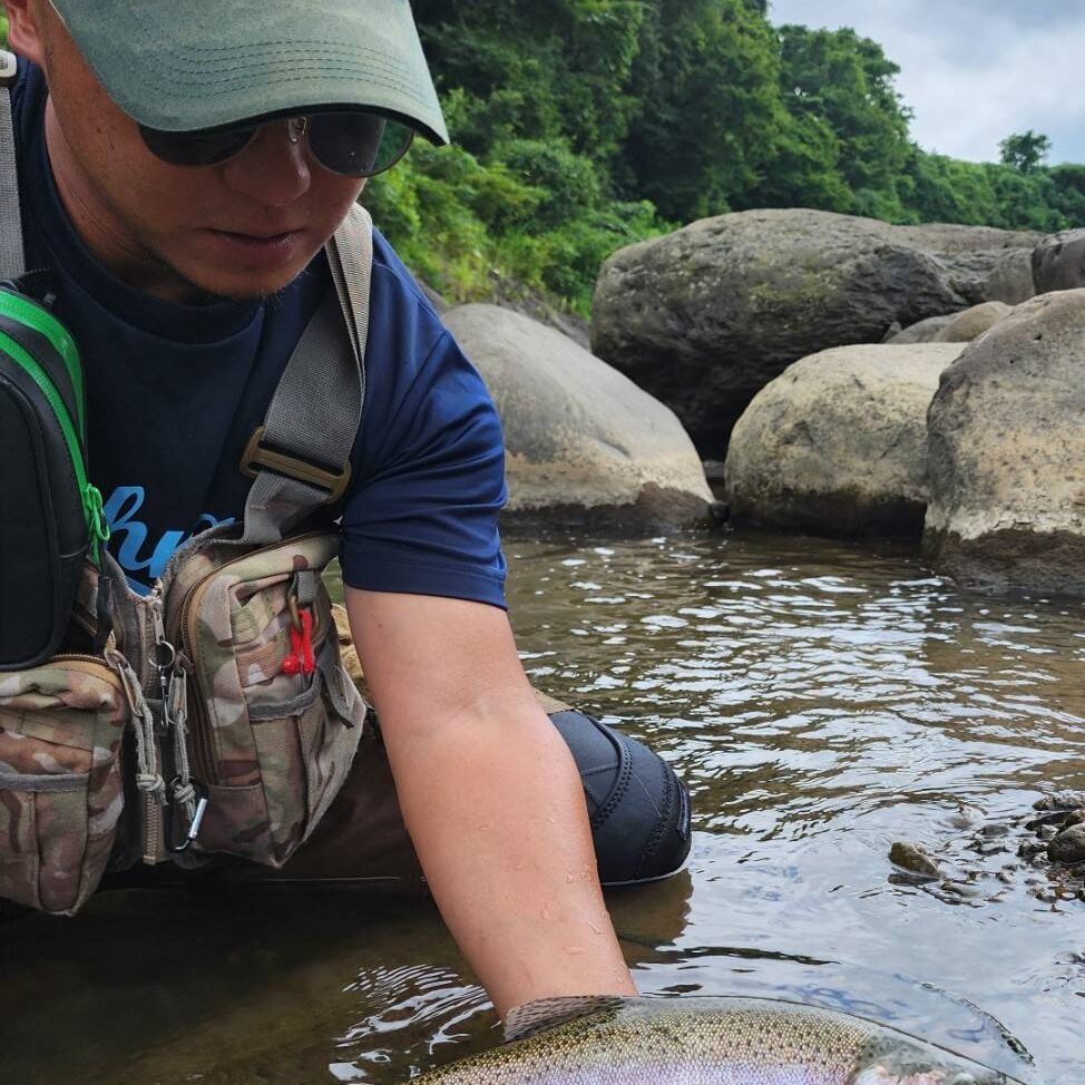 湖や本流トラウト/イトウ/シーバスに 未使用ABU Cardinal 155 湖や本流トラウト/イトウ/シーバスに 未使用ABU Cardinal 155 湖